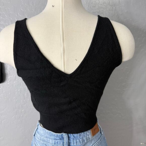Quince Mongolian Cashmere Cropped Tank, Black, S - Picture 2 of 6